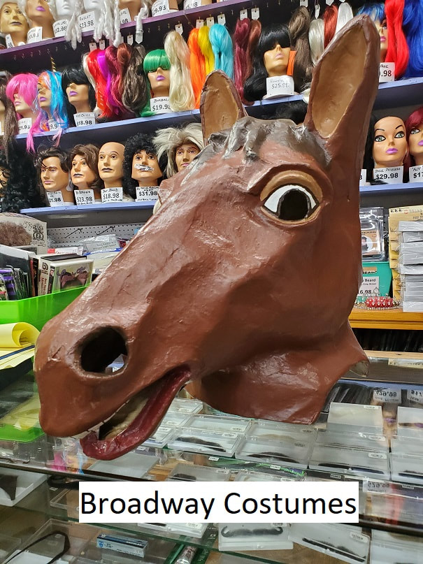 Picture of our brown horse mascot head